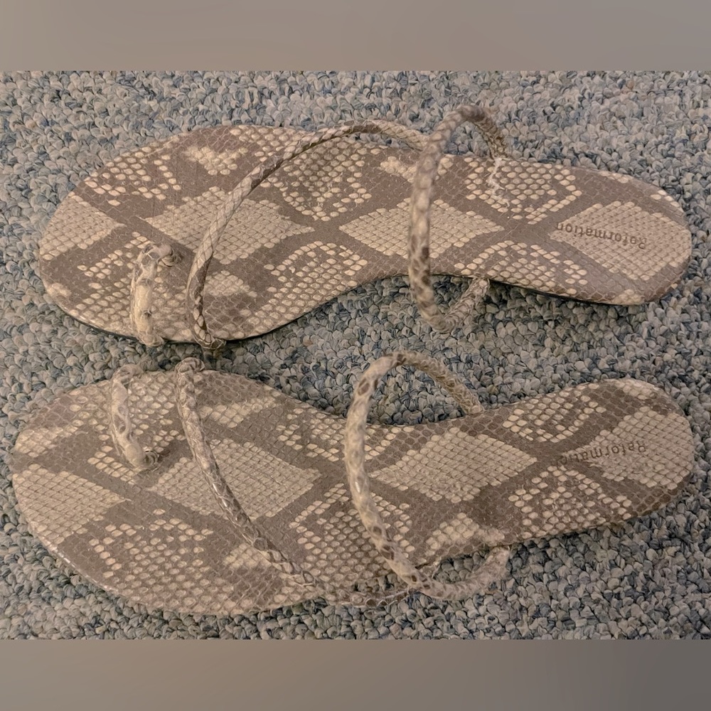 Reformation Ludo Toe Ring Strappy Flat Sandals